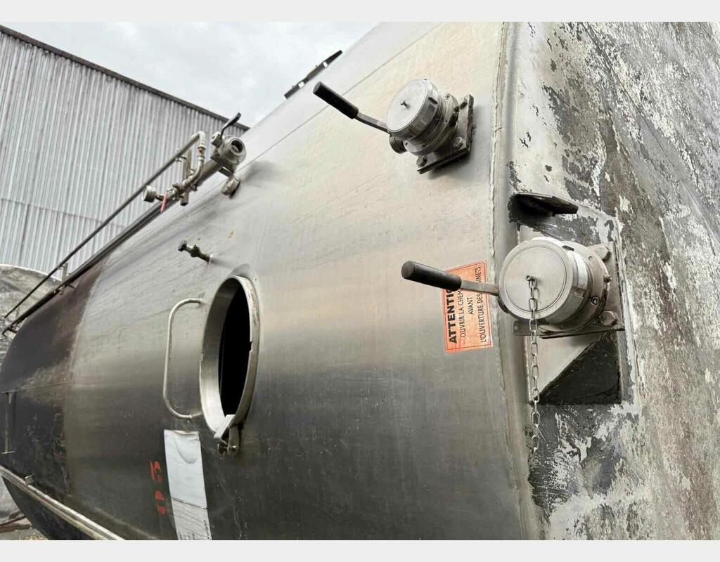 Cuve inox - Fond plat Cuve inox - Fond plat