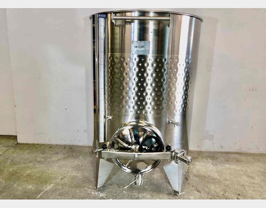 Cuve inox 304 - Circuit nid d'abeilles - Fond bombé - Chapeau flottant Cuve inox 304 - Circuit nid d'abeilles - Fond bombé - Chapeau flottant