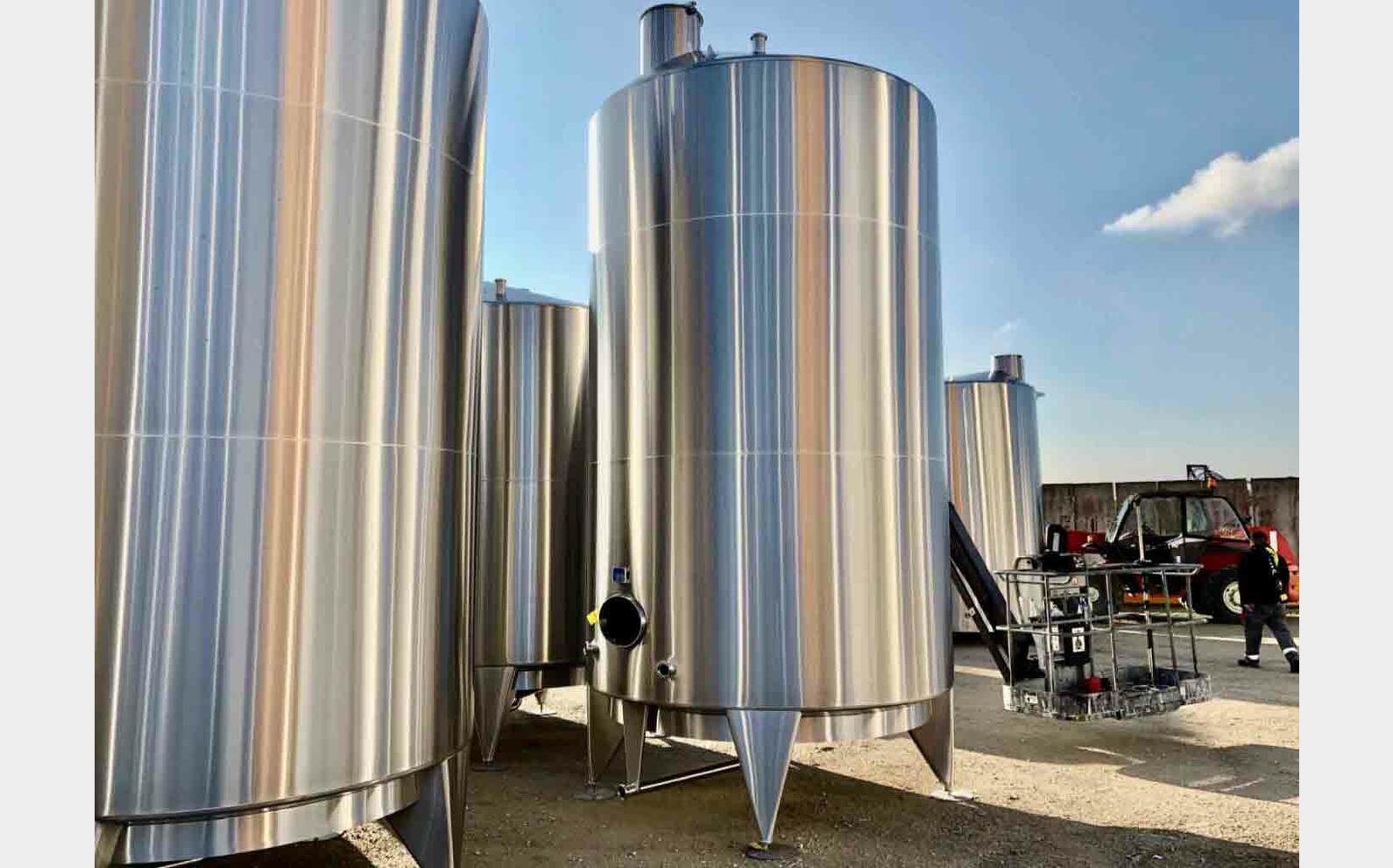 Ss tank 304L - Conical bottom 211 HL (21 100 Liters) ARSILAC