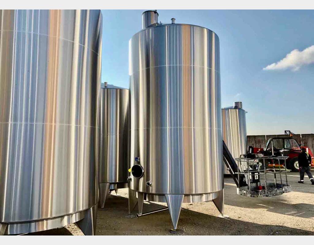 Ss tank 304L - Conical bottom 211 HL (21 100 Liters) ARSILAC