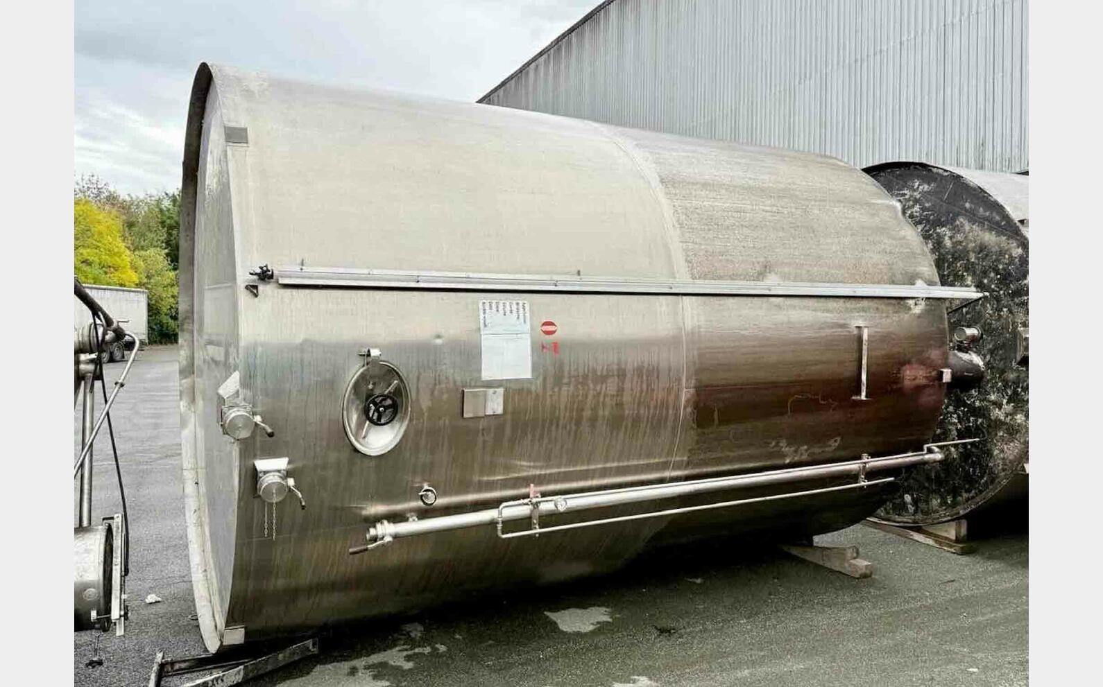 Cuve inox - Fond plat 513 HL (51 300 litres) RURALINOX