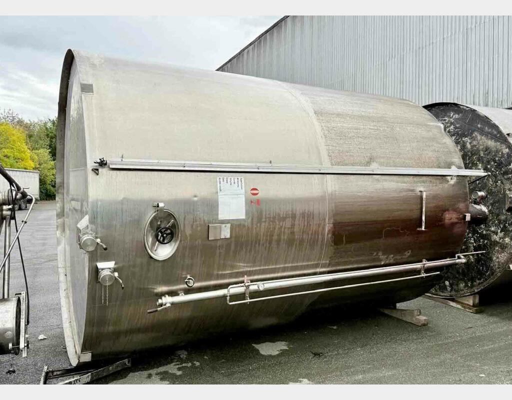 Stainless steel tank - Flat bottom Stainless steel tank - Flat bottom