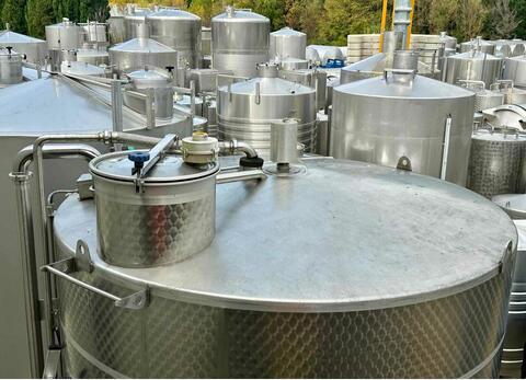 Temperature-controlled stainless steel tank - Conical bottom on legs
