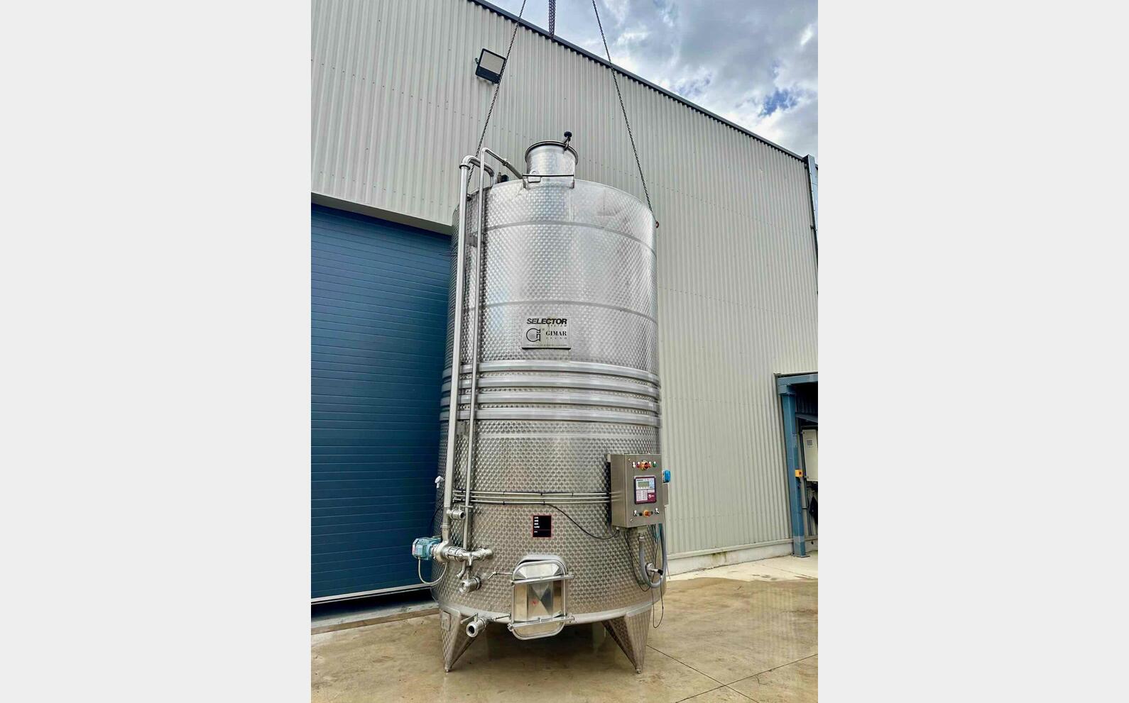 Ss tank - Conical bottom 190 HL (19,000 litres) GIMAR
