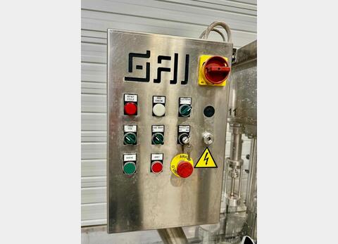 Bottling machine - 2510 Year 2000 GAI