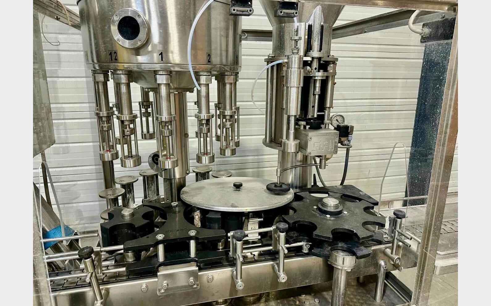 Bottling machine - 2510 Year 2000 GAI