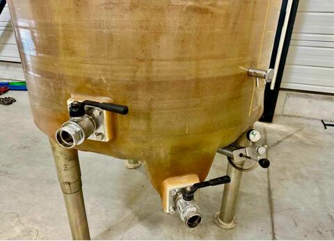 Fibreglass tank - Floating lid 10 HL (1,000 litres) V.S SAS