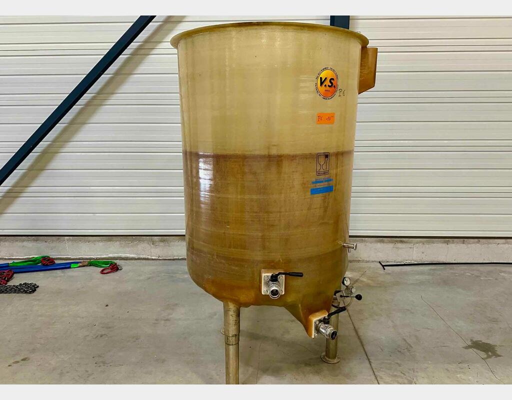 Fibreglass tank - Floating lid 10 HL (1,000 litres) V.S SAS