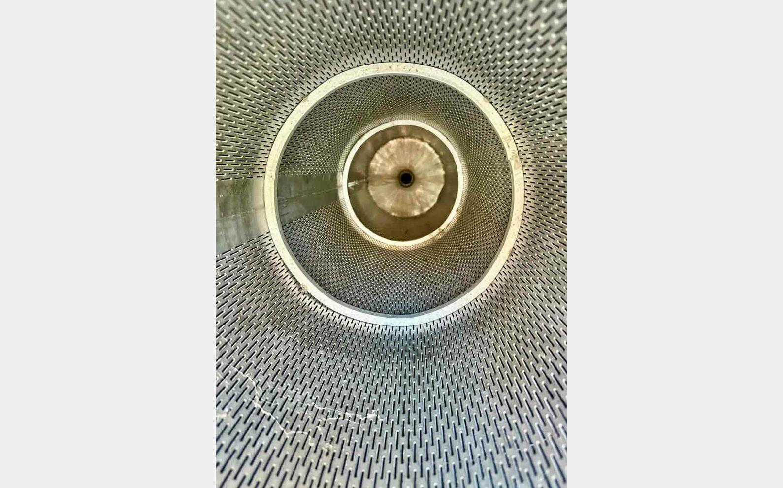 Cuve inox - Thermor&eacute;gul&eacute;e 94 + 104 = 198 HL (19 800 litres) DEFRANCESCHI