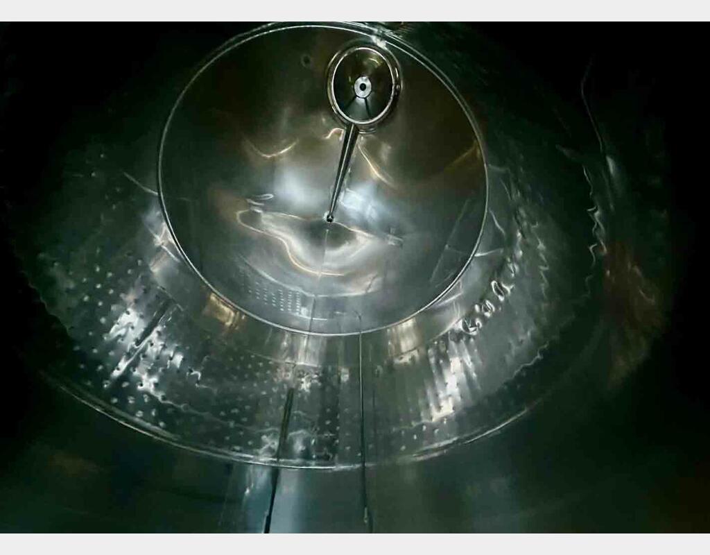 Temperature-controlled stainless steel tank - Conical bottom on legs