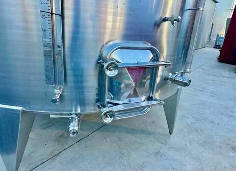 Cuve inox - Fond plat inclin&eacute; sur pieds 220 HL (22 000 litres) DEFRANCESCHI