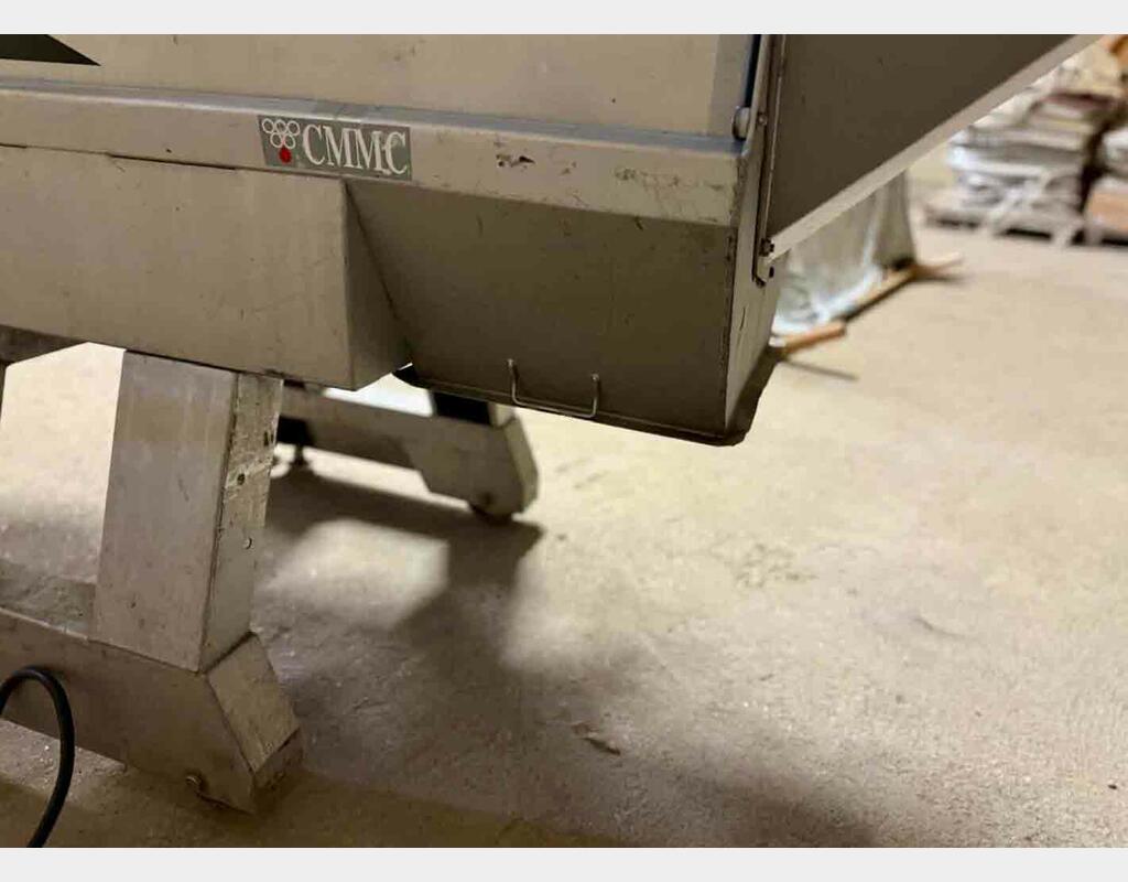 Egrappoir - DELTA E12