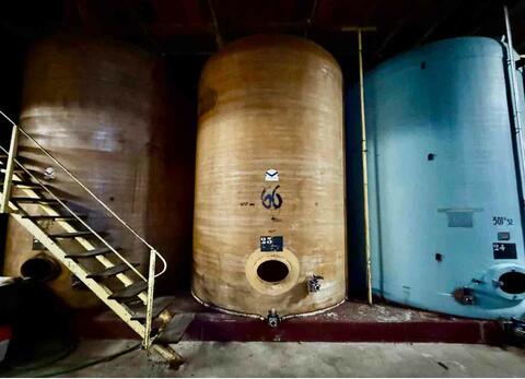 Fibreglass tank - Flat bottom with skirt