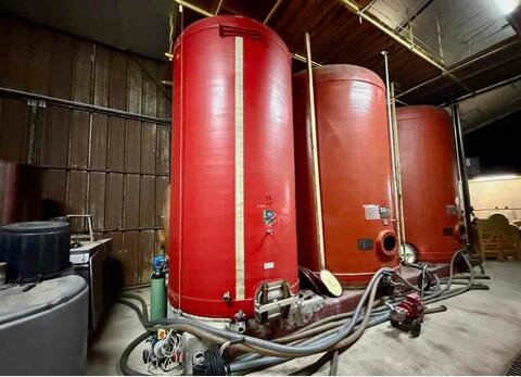 Fibreglass tank - Flat bottom with skid