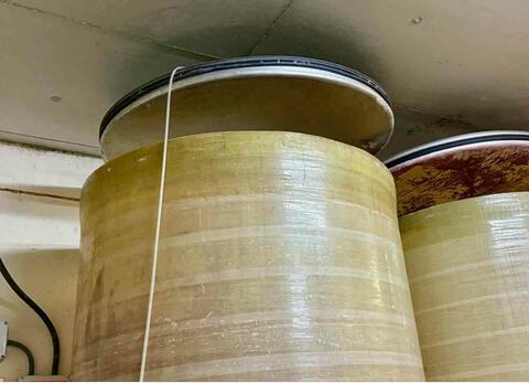 Fibreglass tank - Floating lid - Flat bottom with baffle