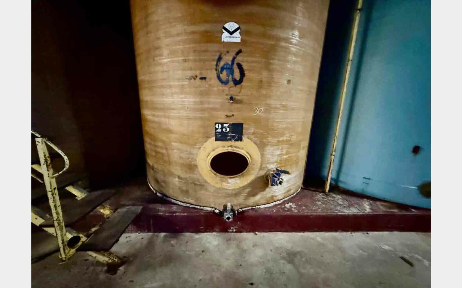 Fibreglass tank - Flat bottom 300 HL (30,000 litres) VETRORESINA