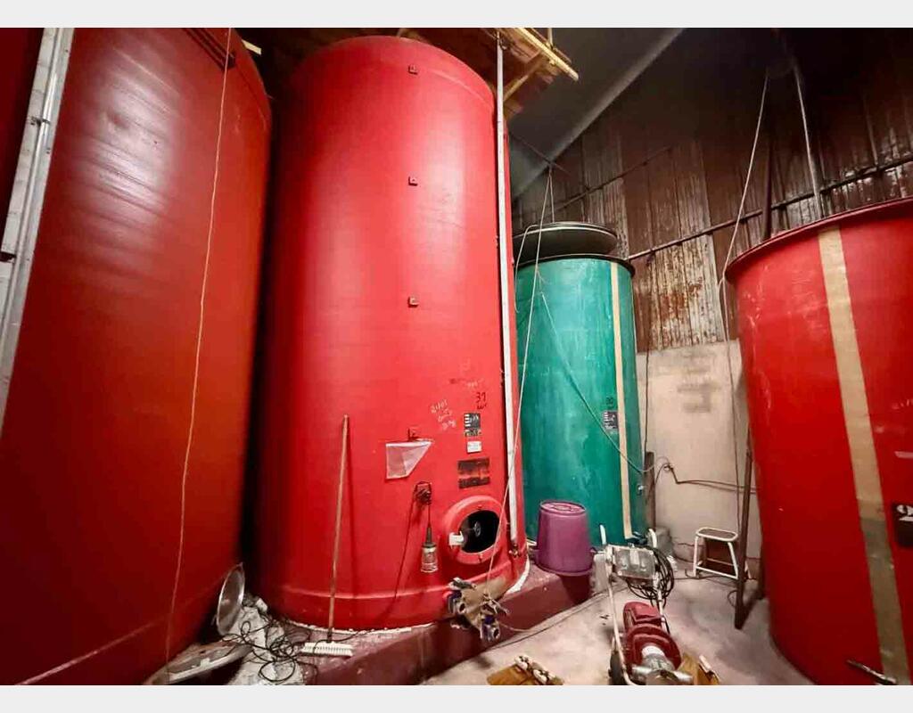 Fibreglass tank - Flat bottom with baffle