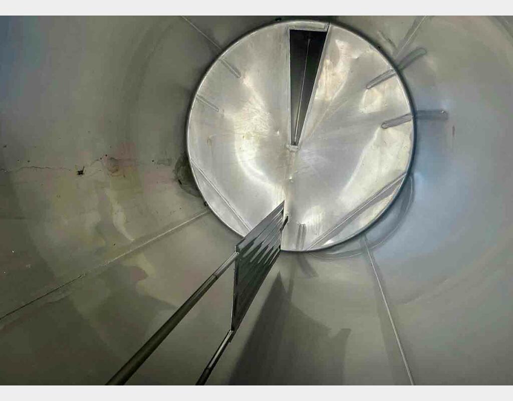 Cuve inox sur pieds - Stockage