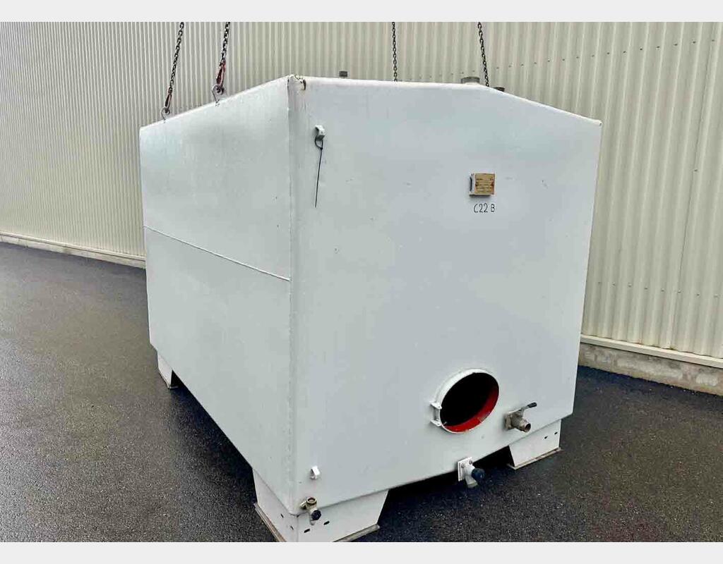 Cuve acier rev&ecirc;tu - Parall&eacute;l&eacute;pip&eacute;dique 100 HL (10 000 litres)