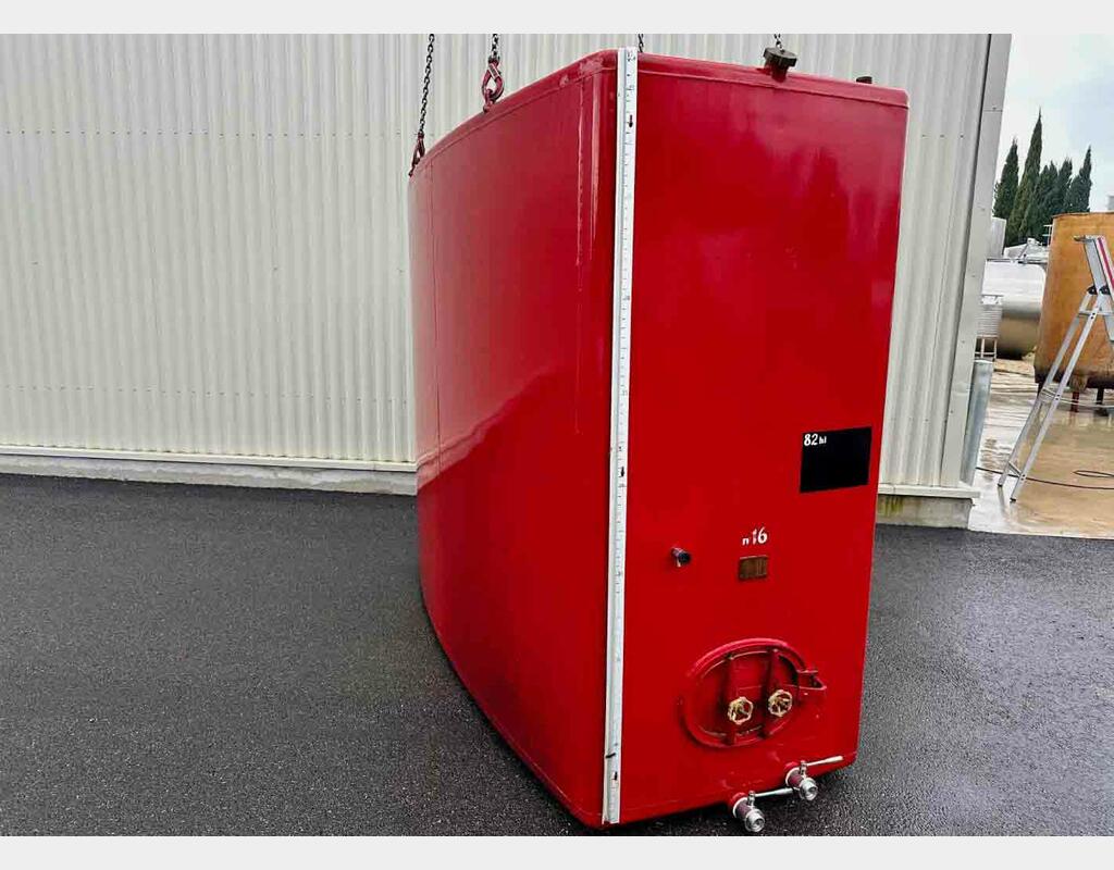 Cuve acier rev&ecirc;tu - Fond plat 82 HL (8 200 litres) BRAUTHITE