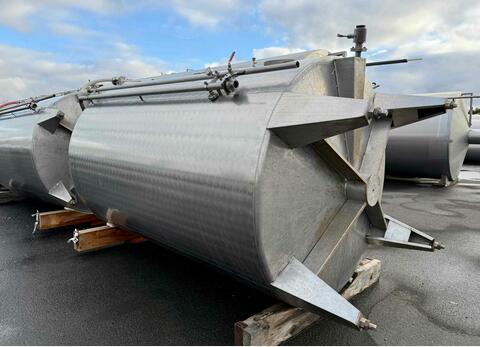 Cuve inox bouchonnée - Fond plat - Sur pieds