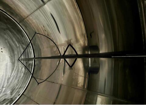 304 stainless steel tank - Enclosed - Flat bottom on feet