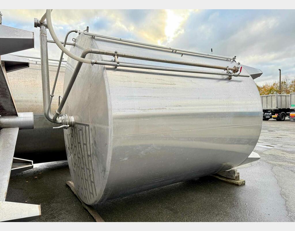  Ss tank - Conical bottom on legs STAI