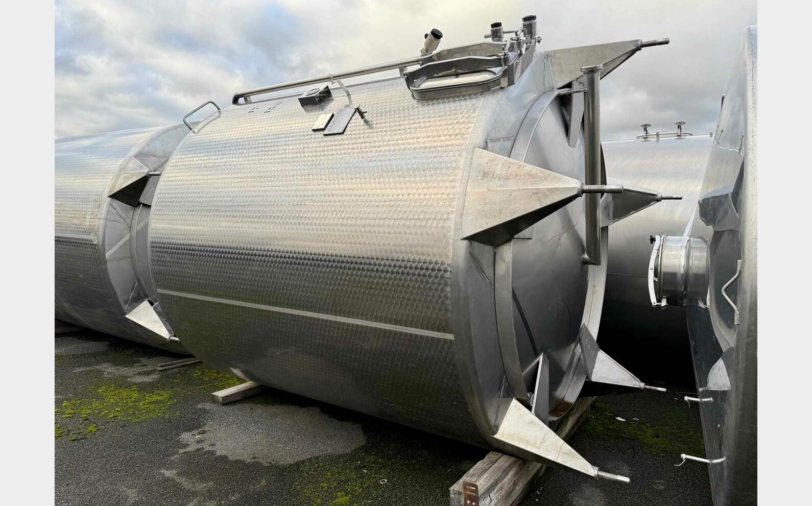 Cuve inox 304 thermor&eacute;gul&eacute;e 135 HL (13 500 litres) ALBRIGI