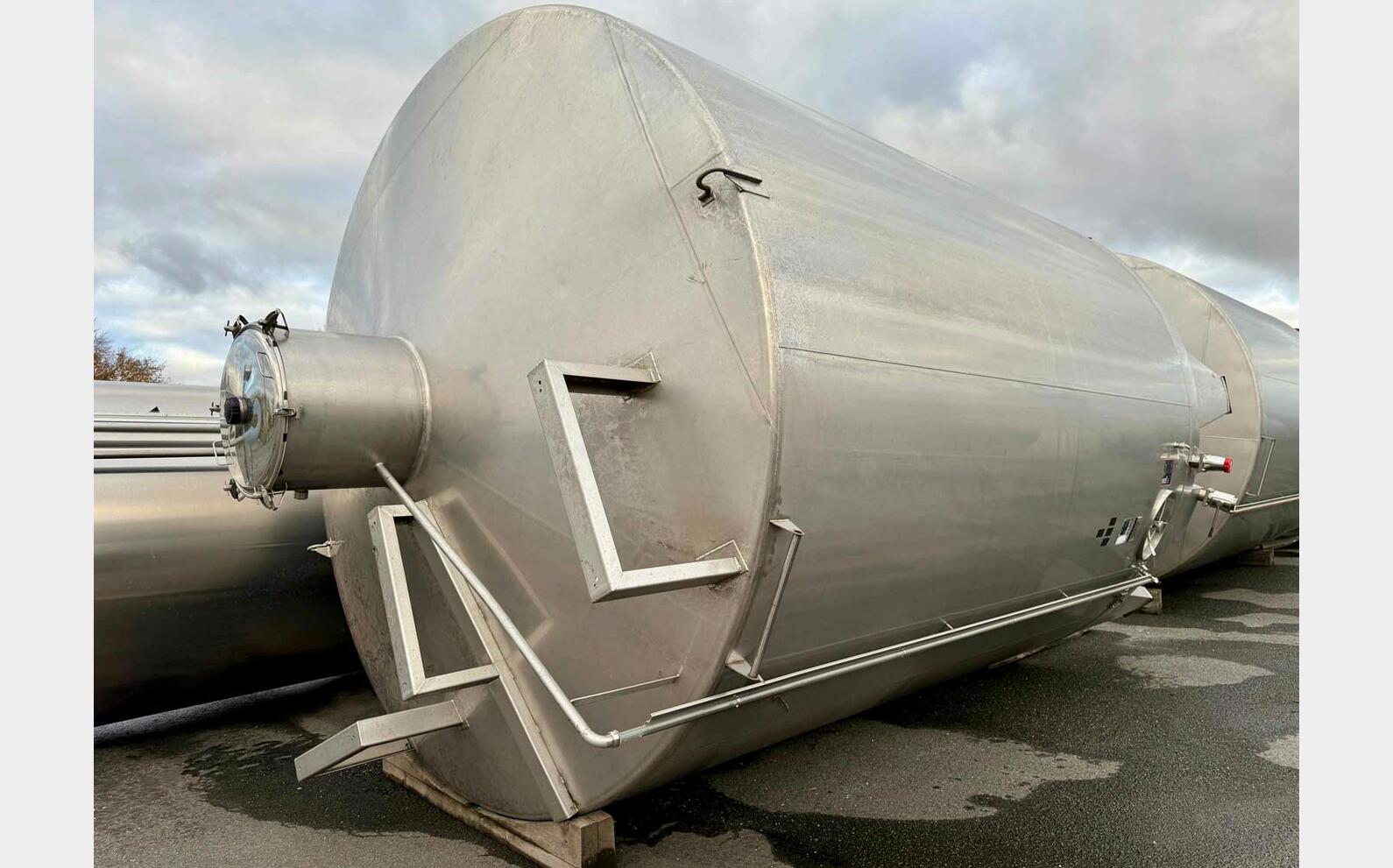 304 ss tank 400 HL (40,000 litres)
