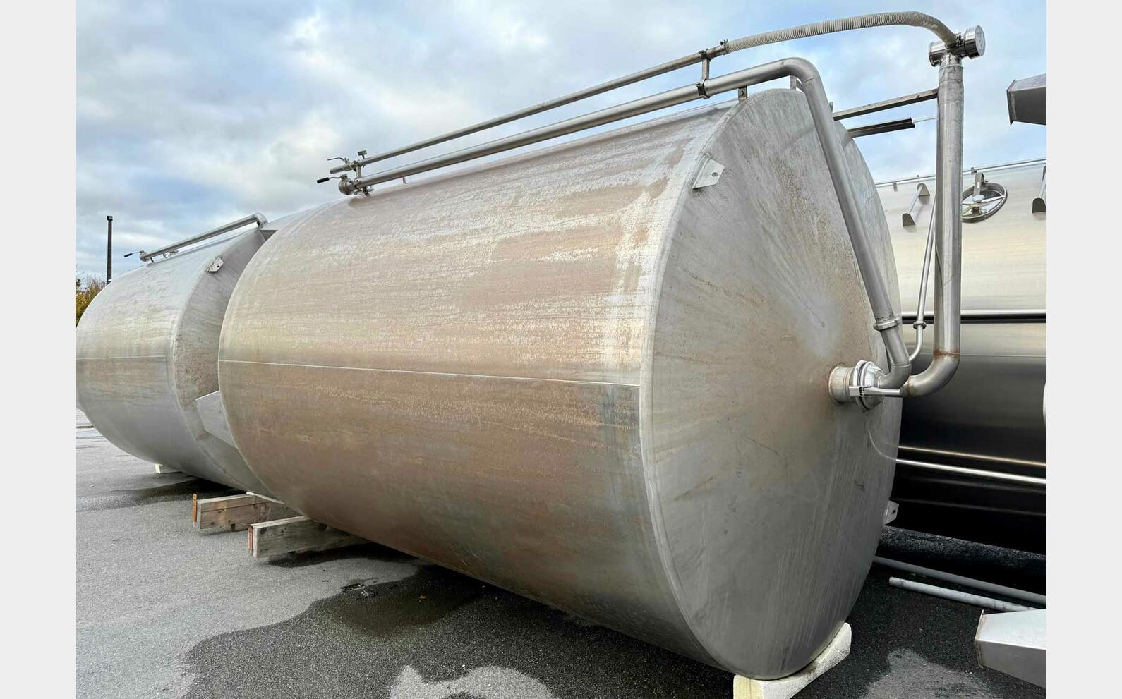 Ss tank - Flat bottom 258 HL (25,800 litres)