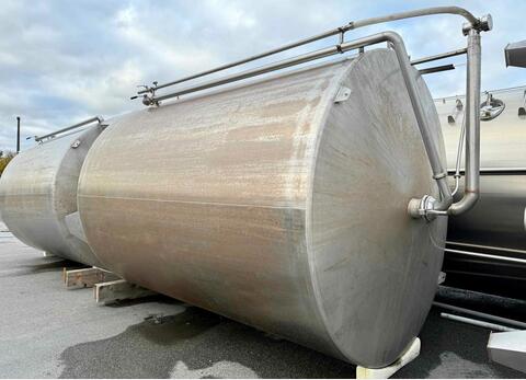 Stainless steel tank - Flat bottom on legs