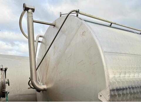 Stainless steel tank - Flat bottom on legs