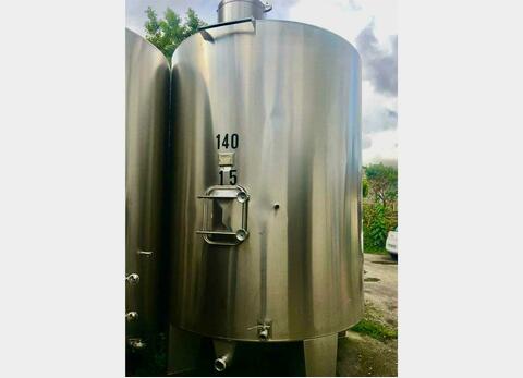 Closed 304 stainless steel tank - Vertical cylindrical on legs