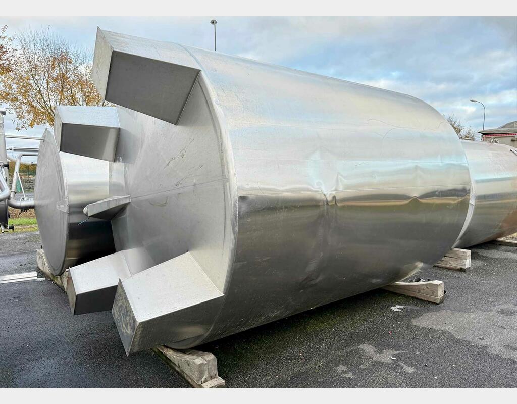 Cuve inox 304 - Ferm&eacute;e 140 HL (14 000 litres)