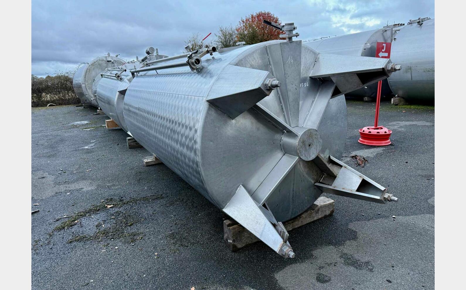 Ss tank - Brushed finish 62 HL (6,200 litres)