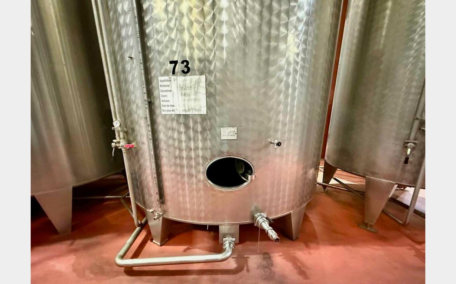 Cuve inox - Bouchonn&eacute;e 290 HL (29 000 litres) STAI