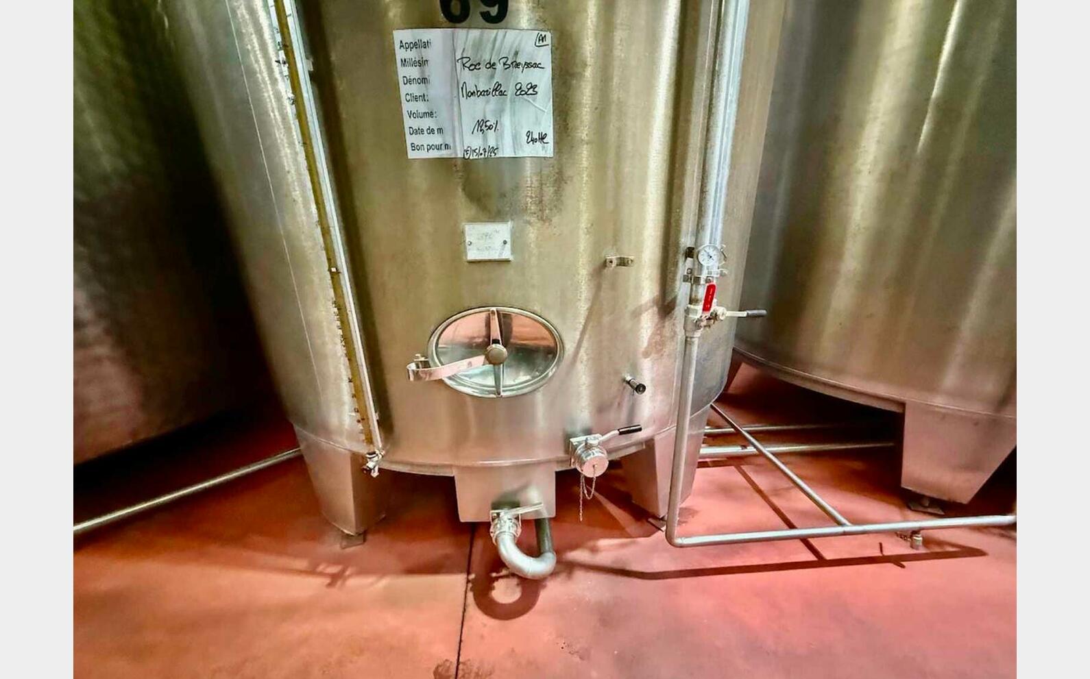 Ss tank - Flat bottom 258 HL (25,800 litres)