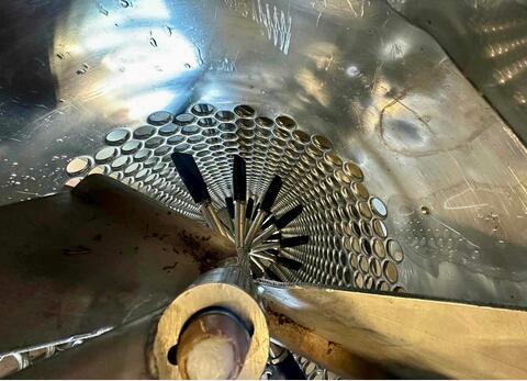 Egrappoir - DELTA E12