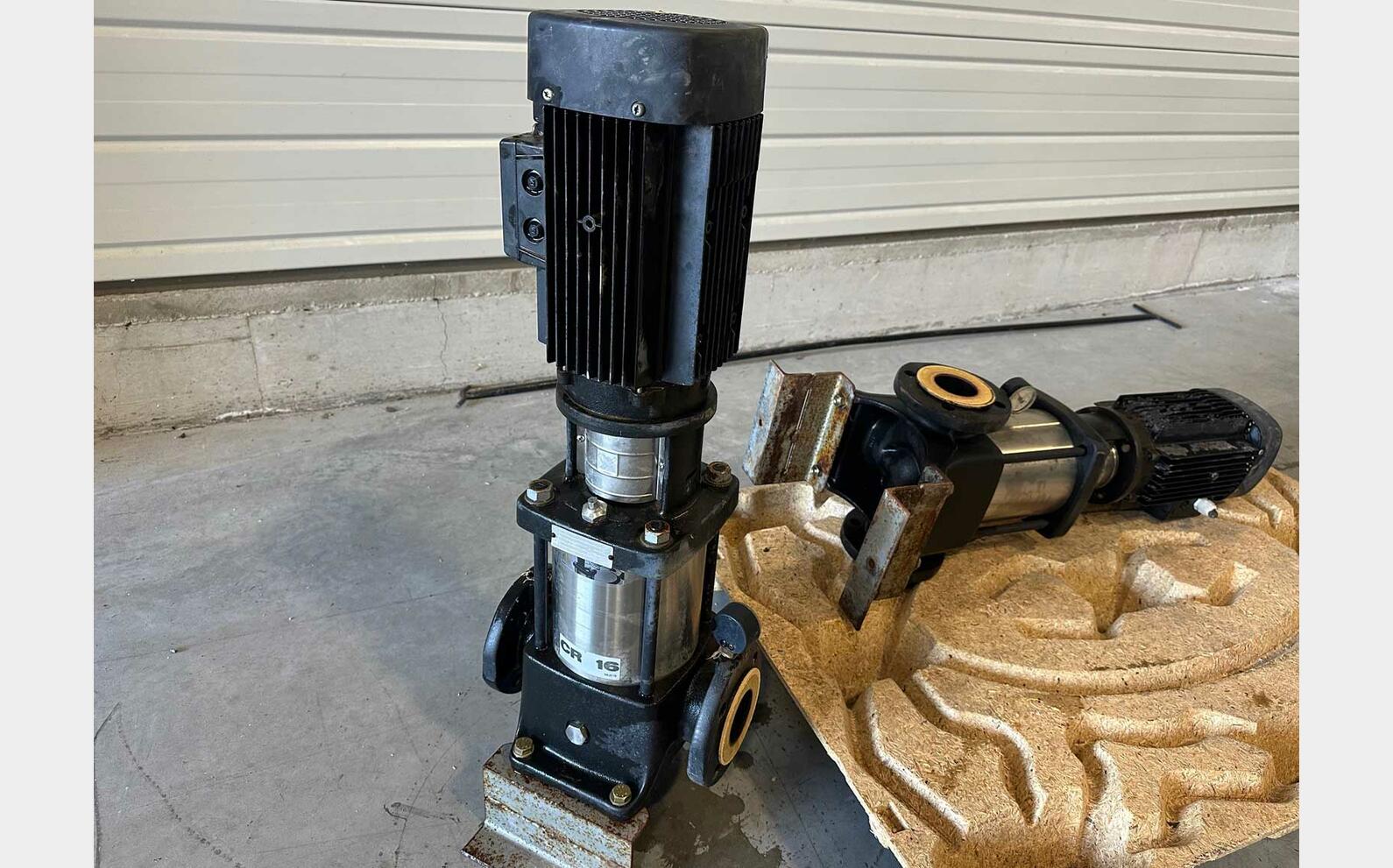 Pompe verticale multicellulaire GRUNDFOS