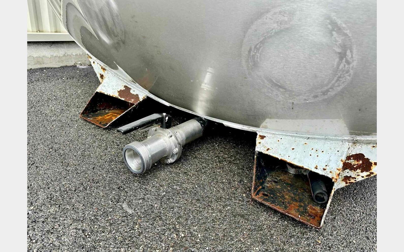Ss tank - Horizontal 83 HL (8,300 litres)