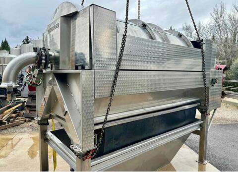Press 30 HL (3,000 litres) FABBRI