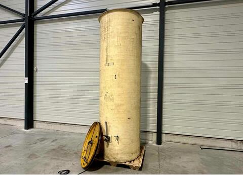 Fibreglass tank - Floating lid - On skirt