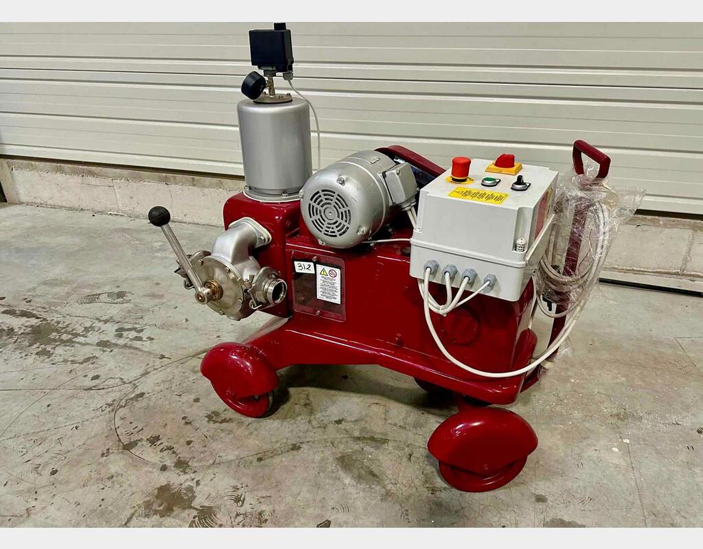 Pompe &agrave; piston reconditionn&eacute; &agrave; neuf MANZINI