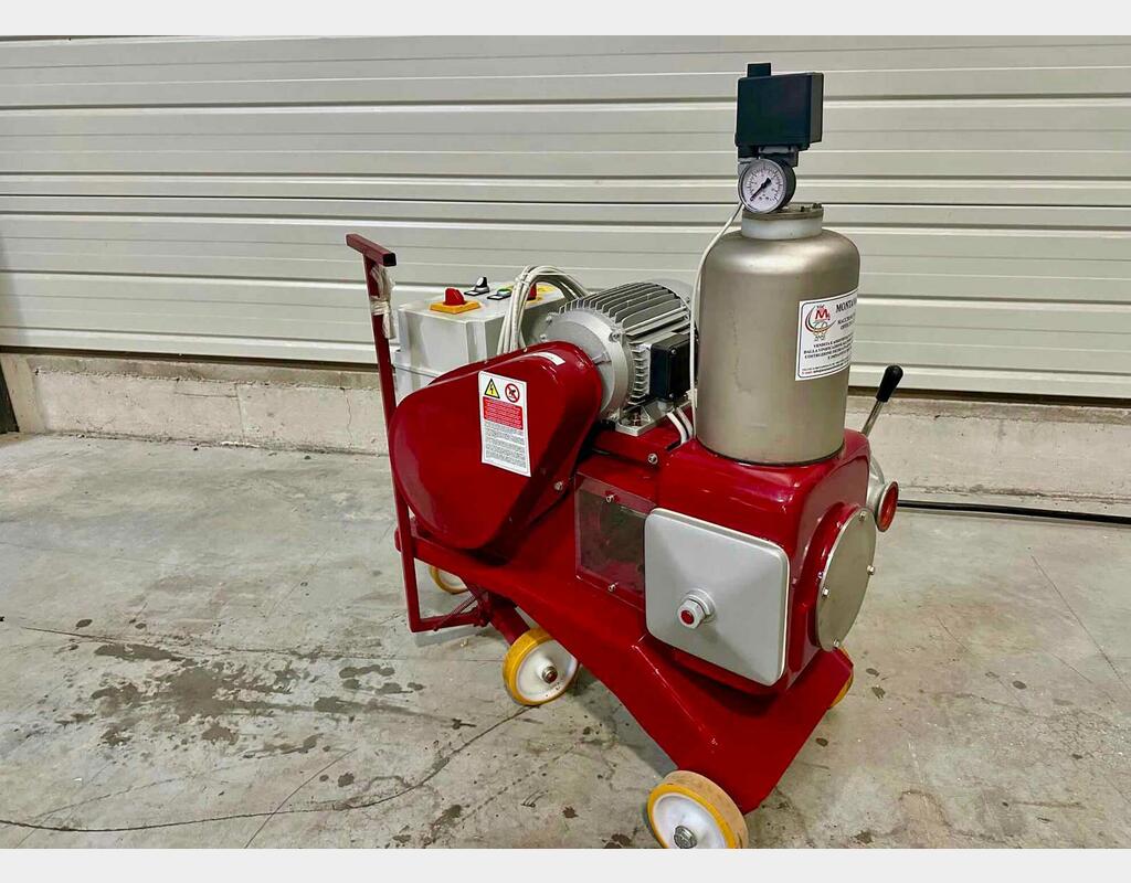 Piston pump MANZINI