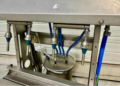 Tireuse semi-automatique pour huile MORI  TEM