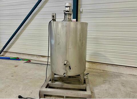Cuve inox avec agitateur - Sur châssis - Fond conique