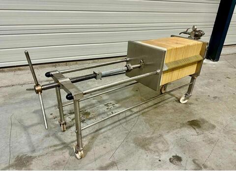 Filtre à plaques - 49 plaques de 400 / 400 mm