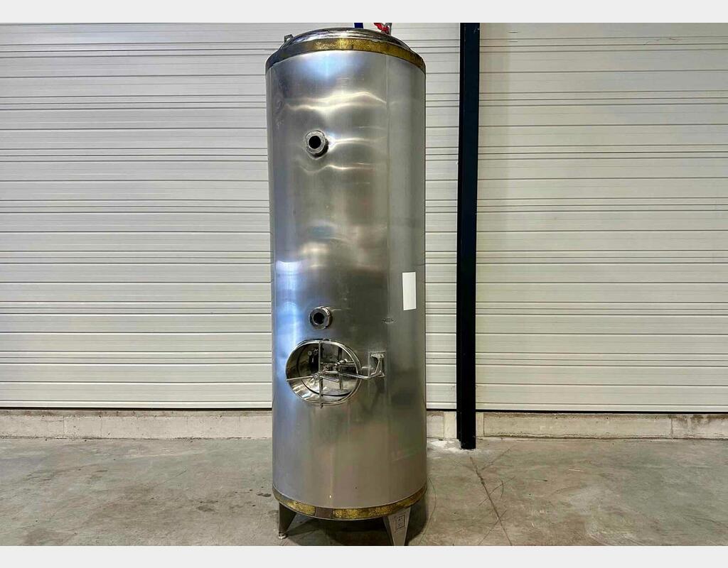 Stainless steel tank on legs 12 HL