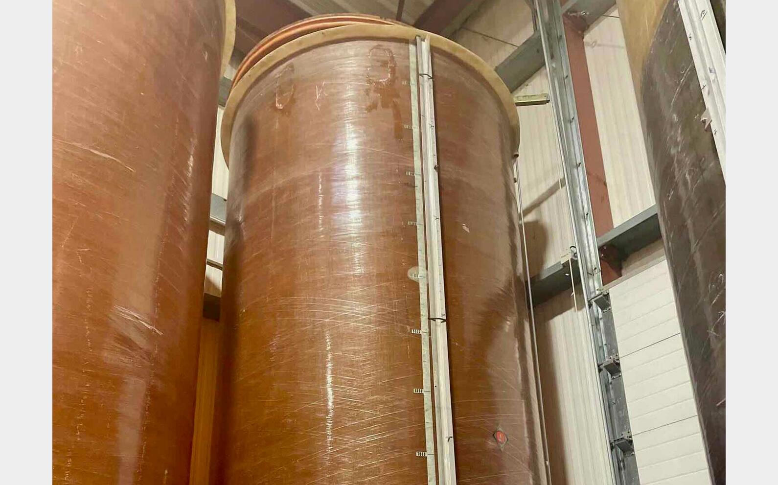 Cuve fibre de verre - Chapeau flottant 150 hl ( 15 000 litres)