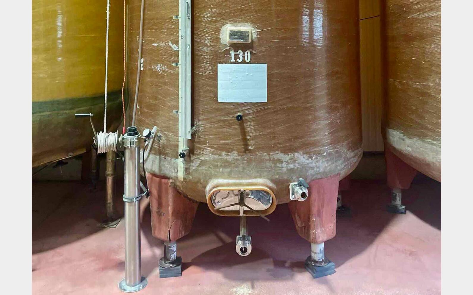 Cuve fibre de verre - Chapeau flottant 150 hl ( 15 000 litres)